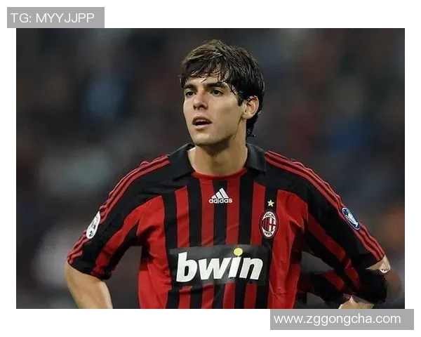 现役足球明星的魅力与风采盘点帅气球员引领潮流的时尚风尚 现役足球明星的魅力与风采盘点帅气球员引领潮流的时尚风尚