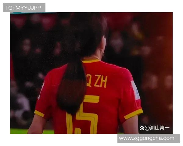 足球明星坚持不懈的奋斗精神与成功背后的故事