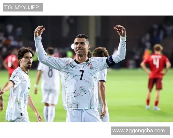 土耳其足球热潮中的明星球员是谁引发球迷热议 土耳其足球热潮中的明星球员是谁引发球迷热议